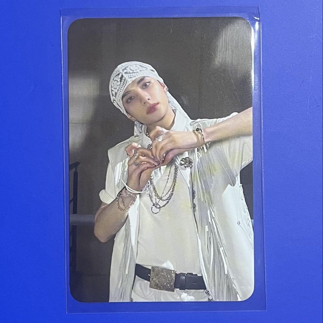 

[USED] Stray Kids Korea KARMA Pop-Up QR Trading Card Hyunjin