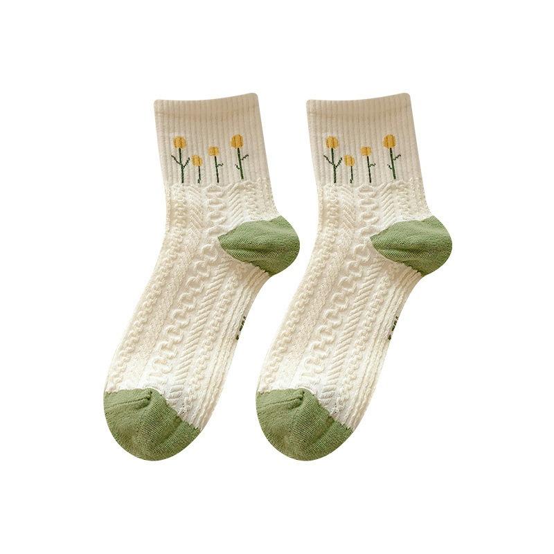 10 Pairs of New Female Spring and Autumn Lovely Flowers Fresh Green Tube Socks
