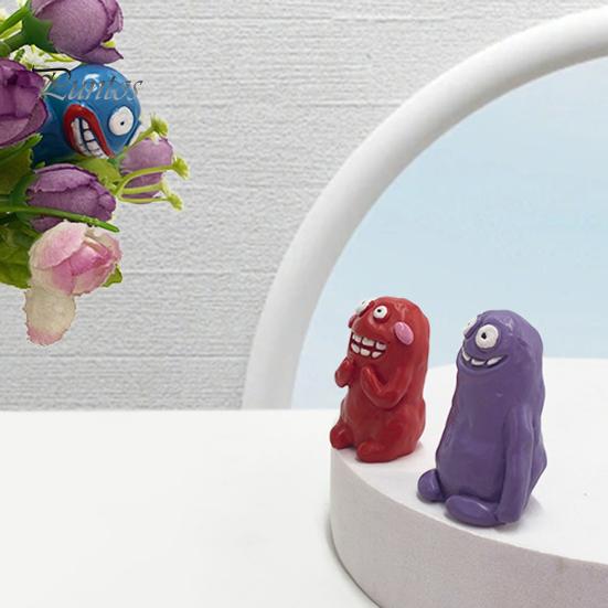 Exaggerated Expression Figurine Cute Ugly Mud Figure Desktop Decoration, Funny Resin Cartoon Hand-painted Statue, Hand-Painted Tabletop Sculpture for