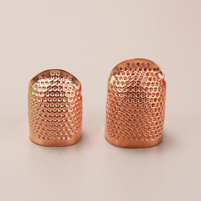 Ein großer und ein kleiner verstellbarer Retro-Fingerhutring, handgefertigt, rutschfest, Stickerei-Gegengewicht, Nadeldrücker