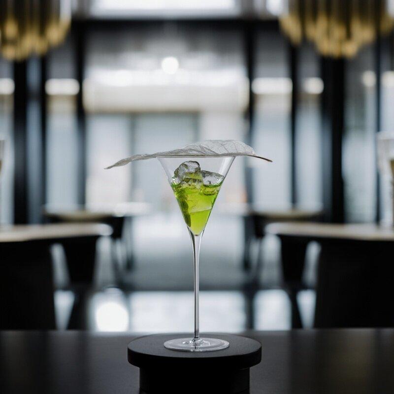 Kimura Konisches Dreieckiges Martini-Glas Leicht und Dünn Bleifreies Kristallglas Einzigartiges Cocktailglas