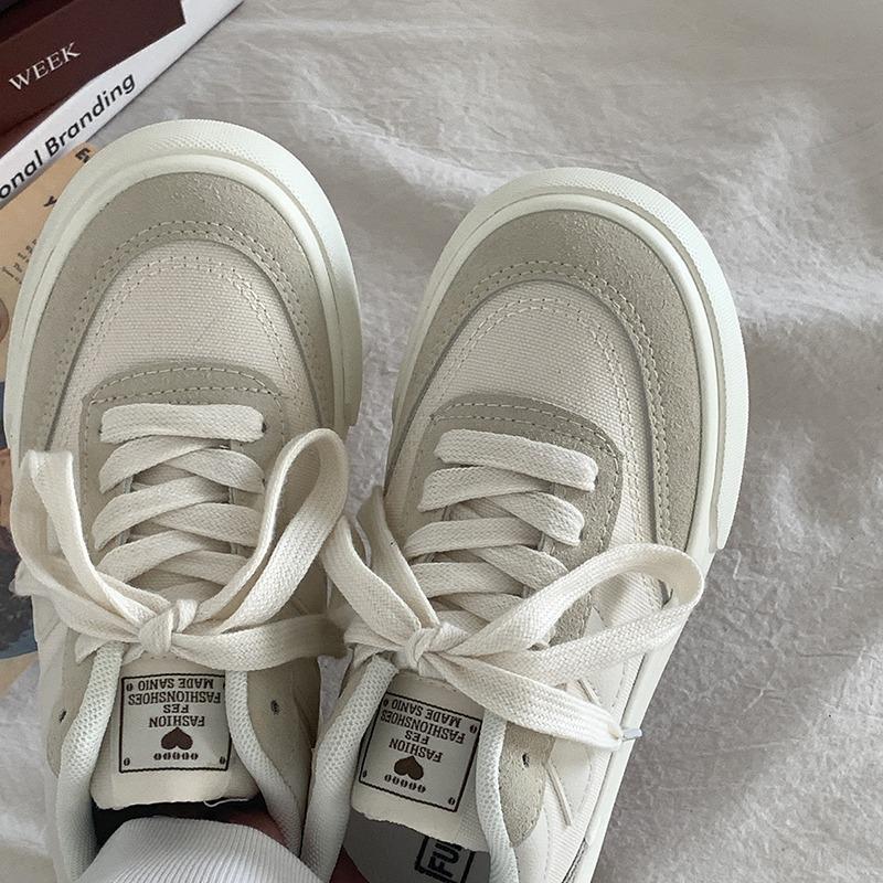 2025 Spring and Autumn New Platform Canvas Shoes Women's Niche Design Retro Hong Kong Style Board Shoes Student Casual White Shoes