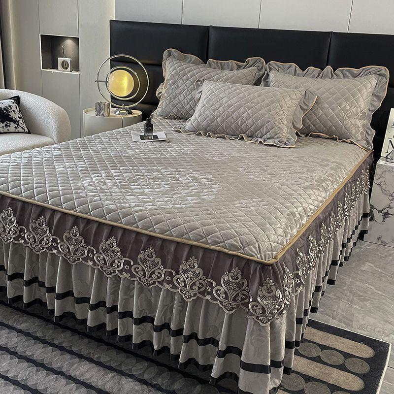 Lace Quilted Crystal Velvet Bed Skirt Three-piece Set for Autumn and Winter Warmth Coral Bed Cover Thickened Fleece Bed Cover Protection Cover Bedding