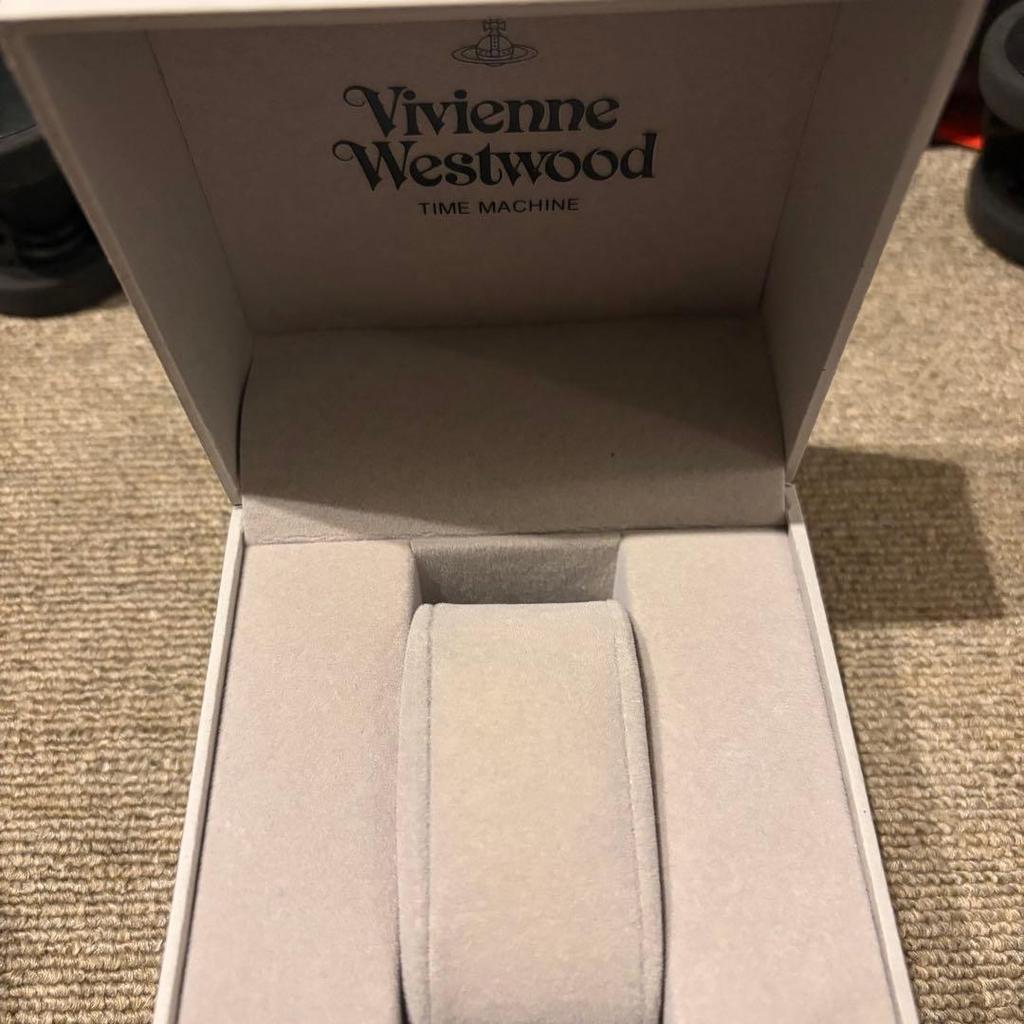 Used Vivienne Westwood TIME MACHINE Watch Gift Box