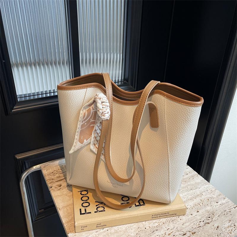 Bag Large Capacity Armpit Bag New Casual Versatile Shoulder Bag Commuter Tote Bag
