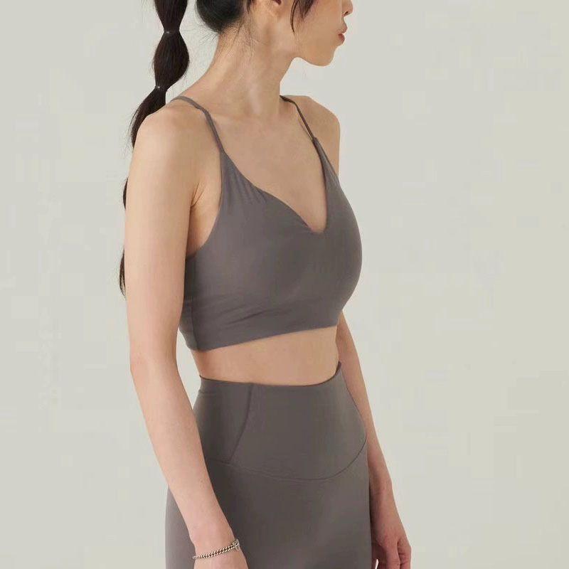 Export 2024 New Arrival Sports Gym Vest Beauty Back Running Quick-Drying Wrapped Chest Yoga Straps Bra Tops Women