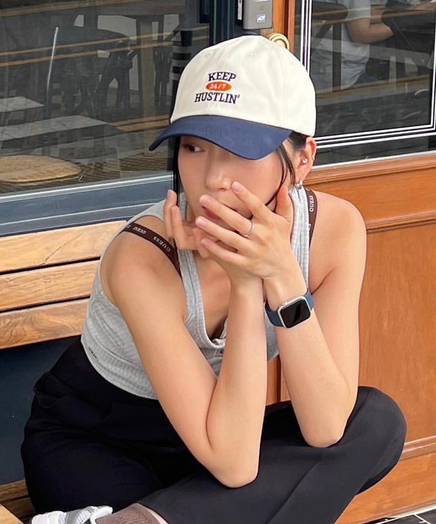 Kibheoseulling 24/7 Ivory & Navy Two-Tone Ball Cap