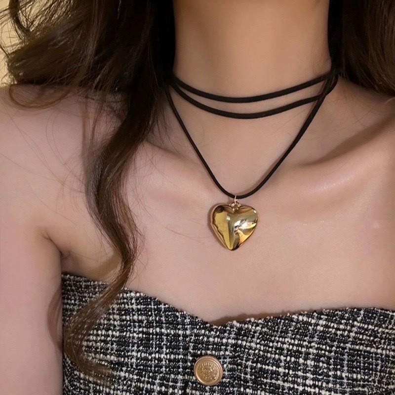 Lolita Camellia Choker Necklace for Women - Dark Clavicle Chain, Maid Style Neckband Collar