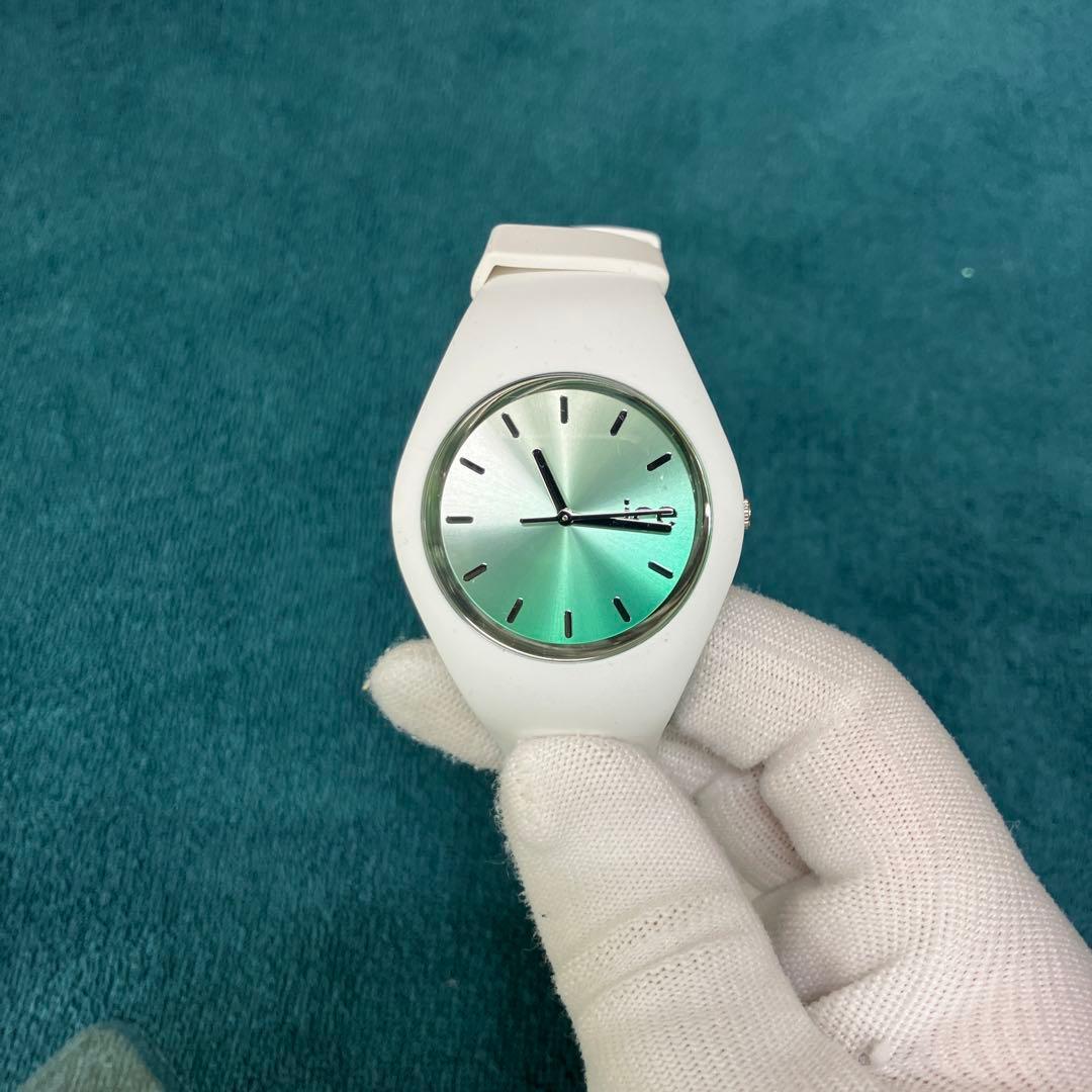 Used ICE WATCH White/Green