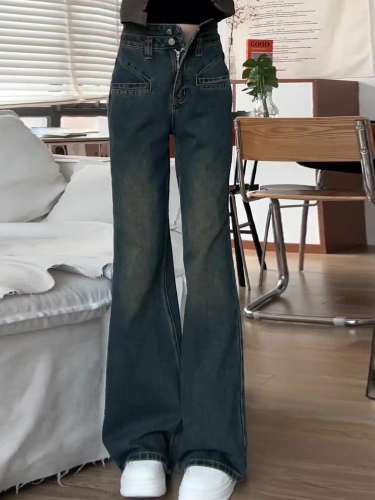2026 Women's Water-Washed Retro Velvet Jeans: Winter Slim-Fit, High-Waisted Micro-Flare Pants