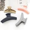 Curved Metal Shark Clip Woman Geometry Metal Hollow Hair Claw  Solid Color Ponytail Hairpin Light Luxury Hair Accessories