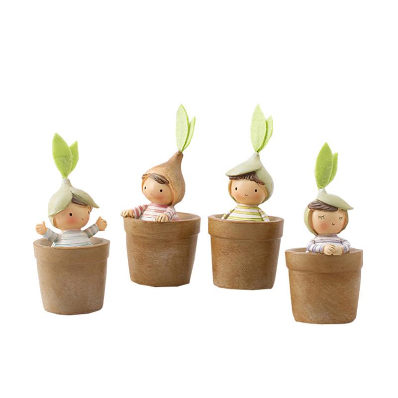 Hot Selling Creative Resin Ornaments Home Tabletop Decoration Craft Ornaments for Indoor Decor (Brown,5*5*12cm)