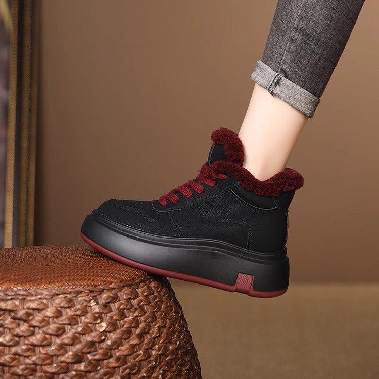 Winter velvet high-top little white shoes women's 2025 new popular versatile platform casual shoes round head sports board shoes tide