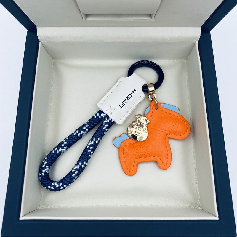 Handmade Leather Car Key Chain Pendant, Exquisite and Simple, Personalized Key Chain Rope for Men and Women