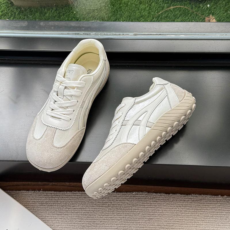 

Internet celebrities ins tide moral training shoes women s 2025 new flat bottom light Forrest Gump shoes sports shoes casual board shoes 35 бежевый