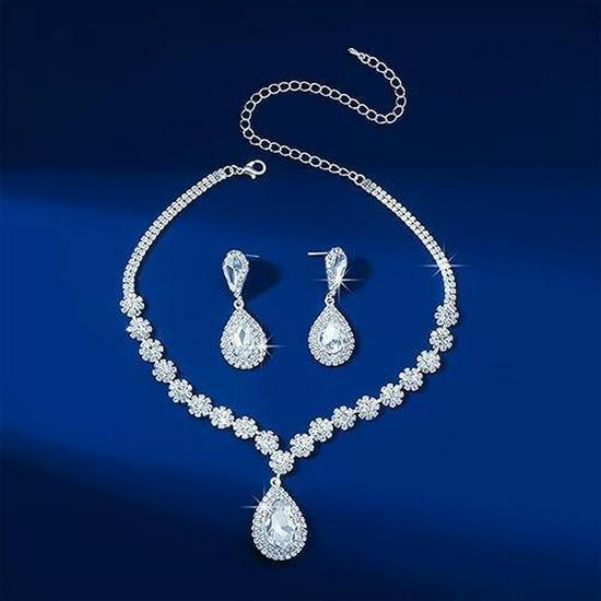 Elegant European & American Alloy Necklace Set - Versatile Bridal & Evening Jewelry