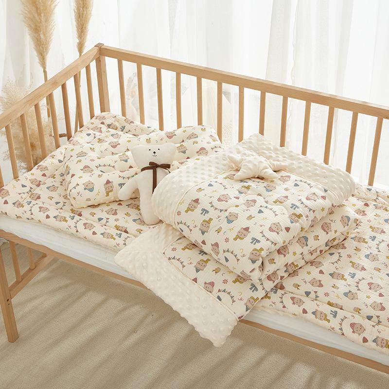 Set de lenjerie de pat pentru copii de grădiniță Clasa A: Plapumă, Pătură, și Pernă