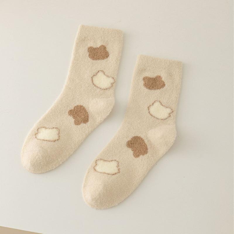 Autumn and Winter Coffee-colored Bear Australian Fleece Mid-calf Socks, Thickened, Warm and Cute Home Floor Socks