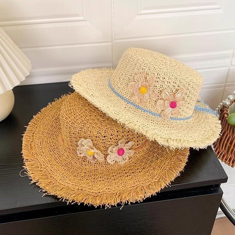 Summer Plant Flower Flat Top Sun Hat With Wide Brim For Beach Vacation And Sun Protection