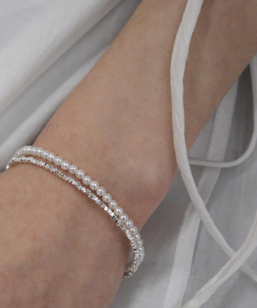 Poetryhaus Silverdust Pearl Bracelet