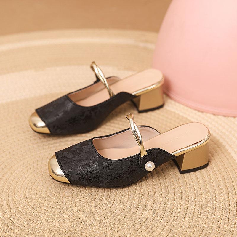 

New Chinese style embroidered beige slippers women s 2025 summer new low-heeled high-heeled shoes bag head temperament sandals women 35 чорний