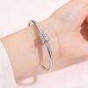 Neues vielseitiges und modisches schmales Taille drehbare Öffnung leichter Luxusstil High-End-Armband