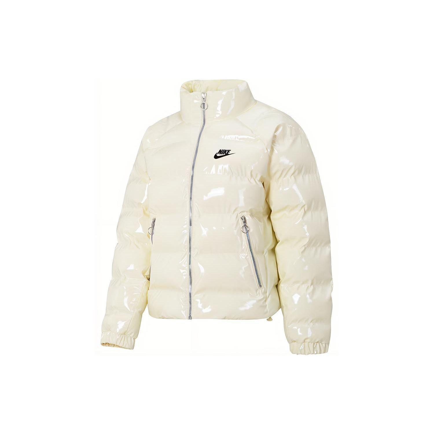 

Женская куртка Nike из глянцевого хлопка со стойкой и логотипом Белая FQ3575-113 M