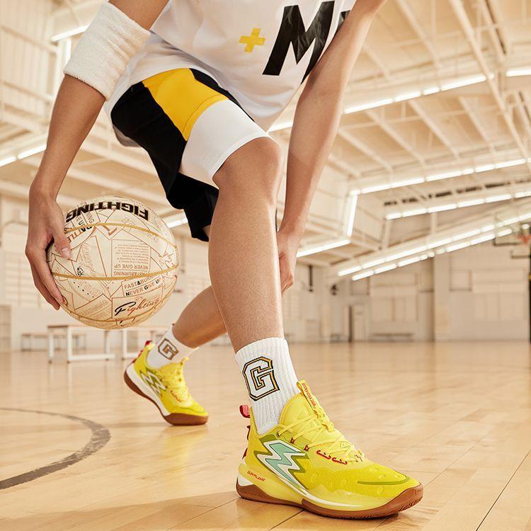 361 Big3 3.0 Pro SpongeBob Cushioning Slip Resistant Abrasion Resistant Coverage Low top Basketball Shoes Men's Yellow 672311106F-1