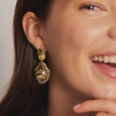 Boucles d'oreilles irrégulières haut de gamme de style français pour femmes - Élégantes et polyvalentes