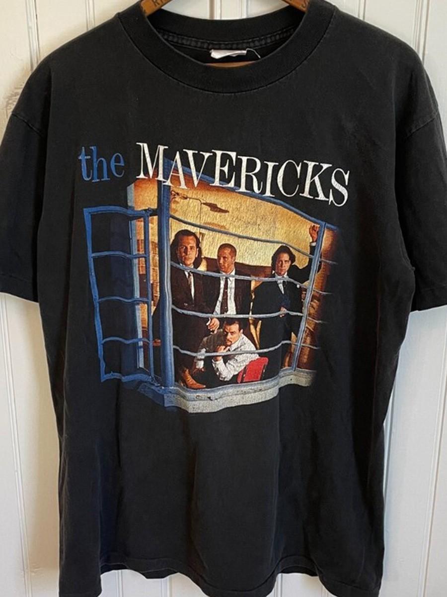 Merry Christmas The Mavericks Raul Malo Collection S-5XL Tee U18.91 L