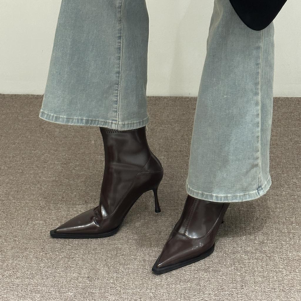 New autumn and winter products~ thin heel high heel pointed temperament soft leather rear zipper versatile short boots