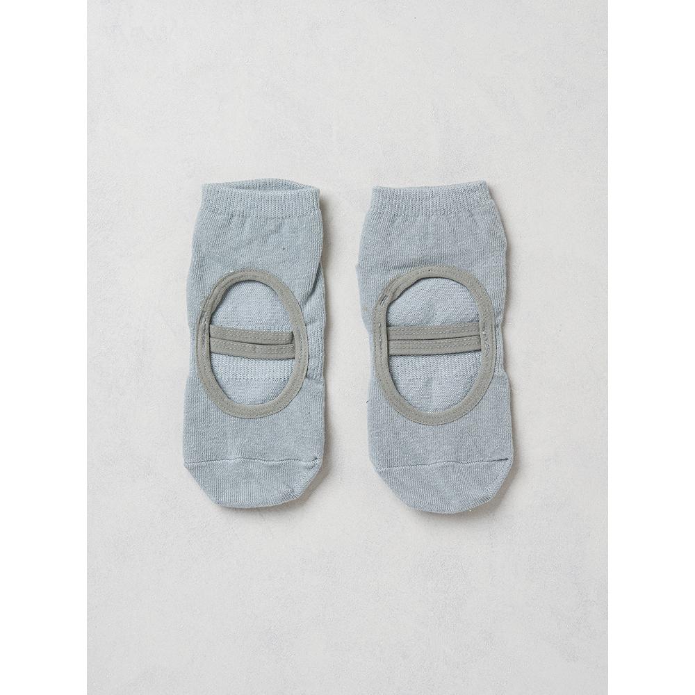 

Daiso Носки для йоги до щиколотки 220 250 мм серые