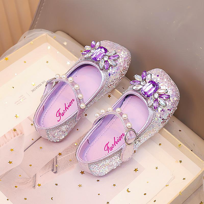 

Мультяшные модные туфли для девочек с блестками и стразами, летняя новинка 2025 года, детские туфли принцессы с мелким вырезом, детские хрустальные туфли 28 фиолетовый