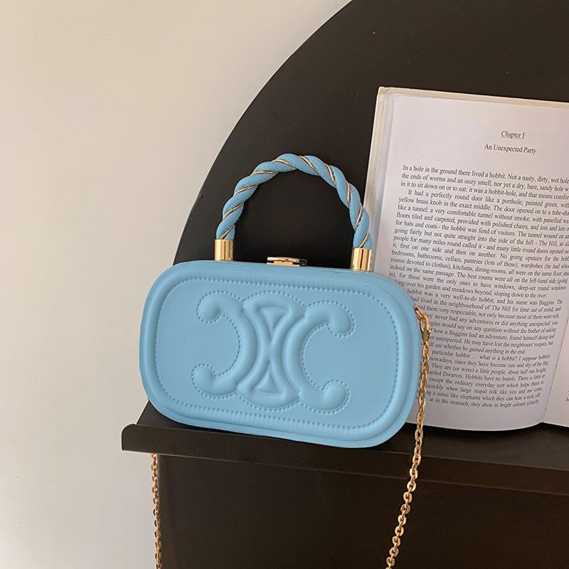 

Chain box bag styling small square bag women s high sense versatile fashion simple portable shoulder bag new messenger bag
