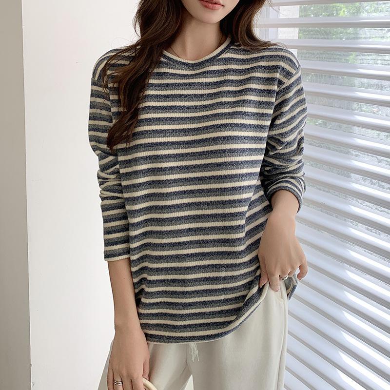 

5-Stripe crew neck bottoming shirt women s autumn and winter with warm sweater knitted sweater lazy loose shirt top One size fits 80-70 kg серый