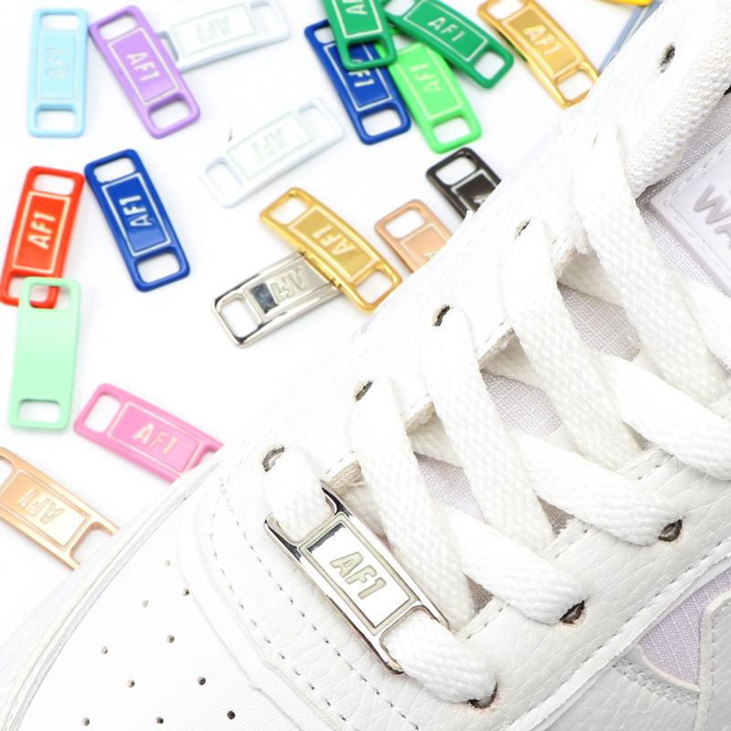 NO.8 2 buc. AF1 șireturi luminoase cataramă noaptea fluorescentă accesorii pentru pantofi strălucitoare, blocare metalică, decorare pentru șireturi.