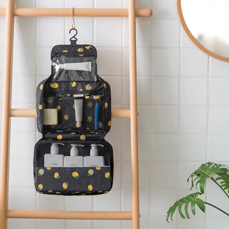 Xinqin Portable Dry-Wet Separation Cosmetic Bag with Hook