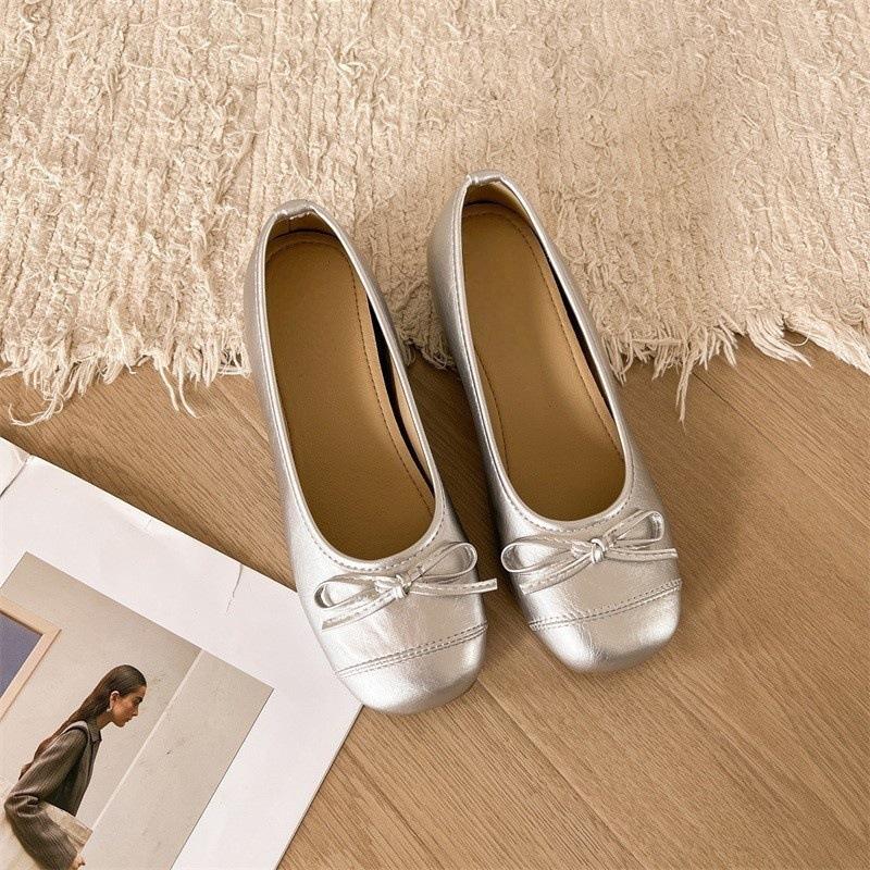 Bow square head flat sole shoes women's summer 2025 new retro versatile silver light mouth gentle beanie shoes