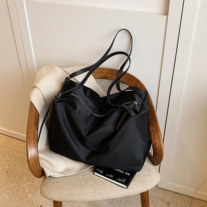 IELGY Ladies Tote Bag Commuter Large Capacity Autumn Winter Shoulder Messenger Bag