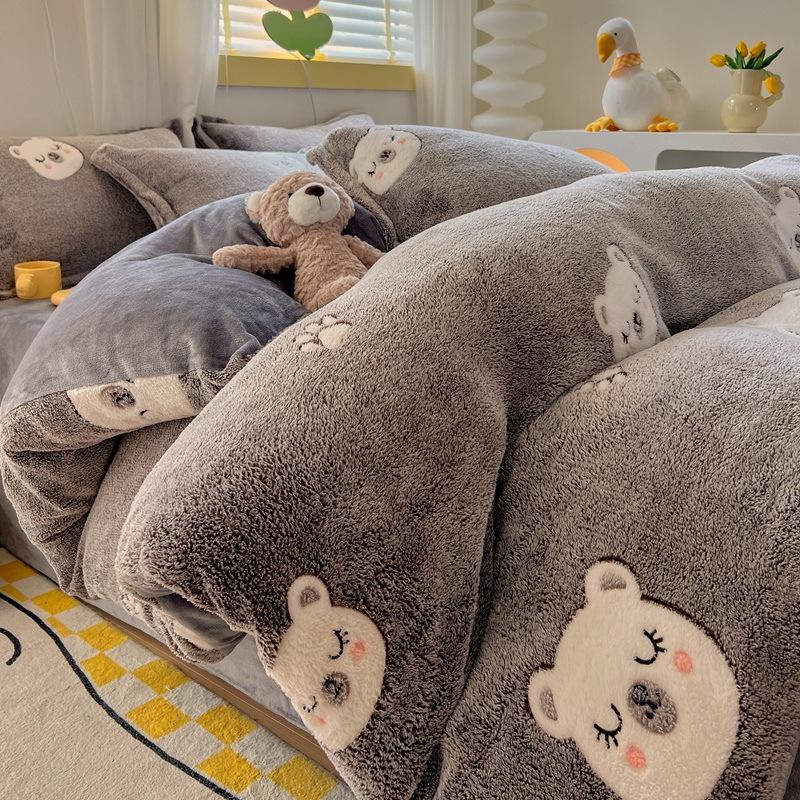 Snowflake Fleece Four-Piece Set, Thickened Milk Coral Fleece Quilt Cover, Double-Sided Fleece Quilt Cover, Bed Sheet, Bed Hat Three-Piece Set