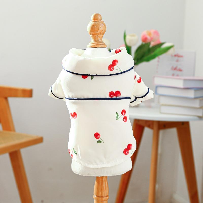 Silk pet pajamas are comfortable and skin-friendly, universal home clothing for cats and dogs