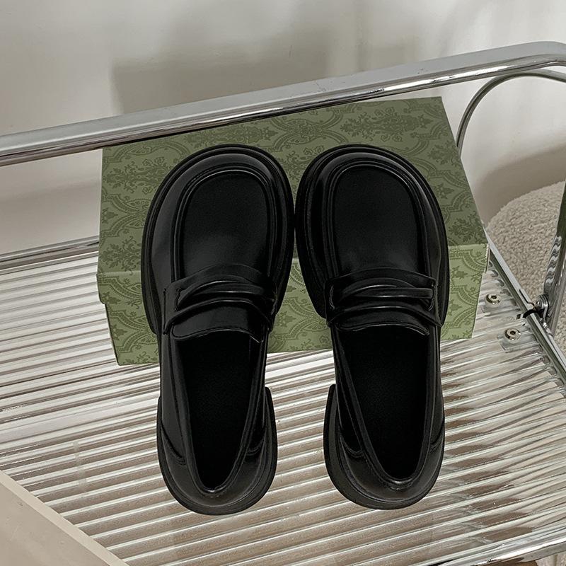 

Туфли-лоферы на платформе с круглым носком, в стиле ретро, черные, из маленькой кожи, для женщин, новинка лета 2025 года, французский толстый каблук, на одной педали 35