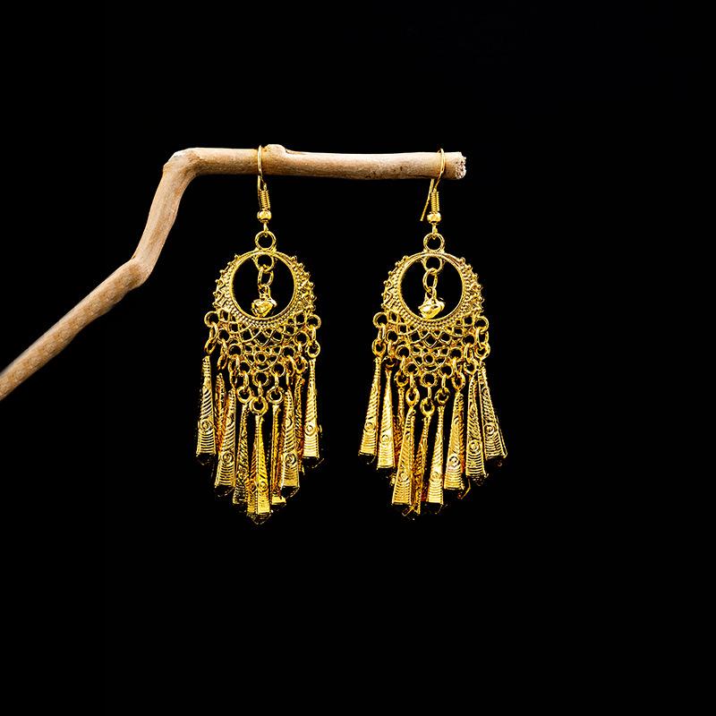 Bohemian Blätter Quasten Ohrringe: Ethnisch inspiriertes Pfauen-Design mit goldenen Glöckchen