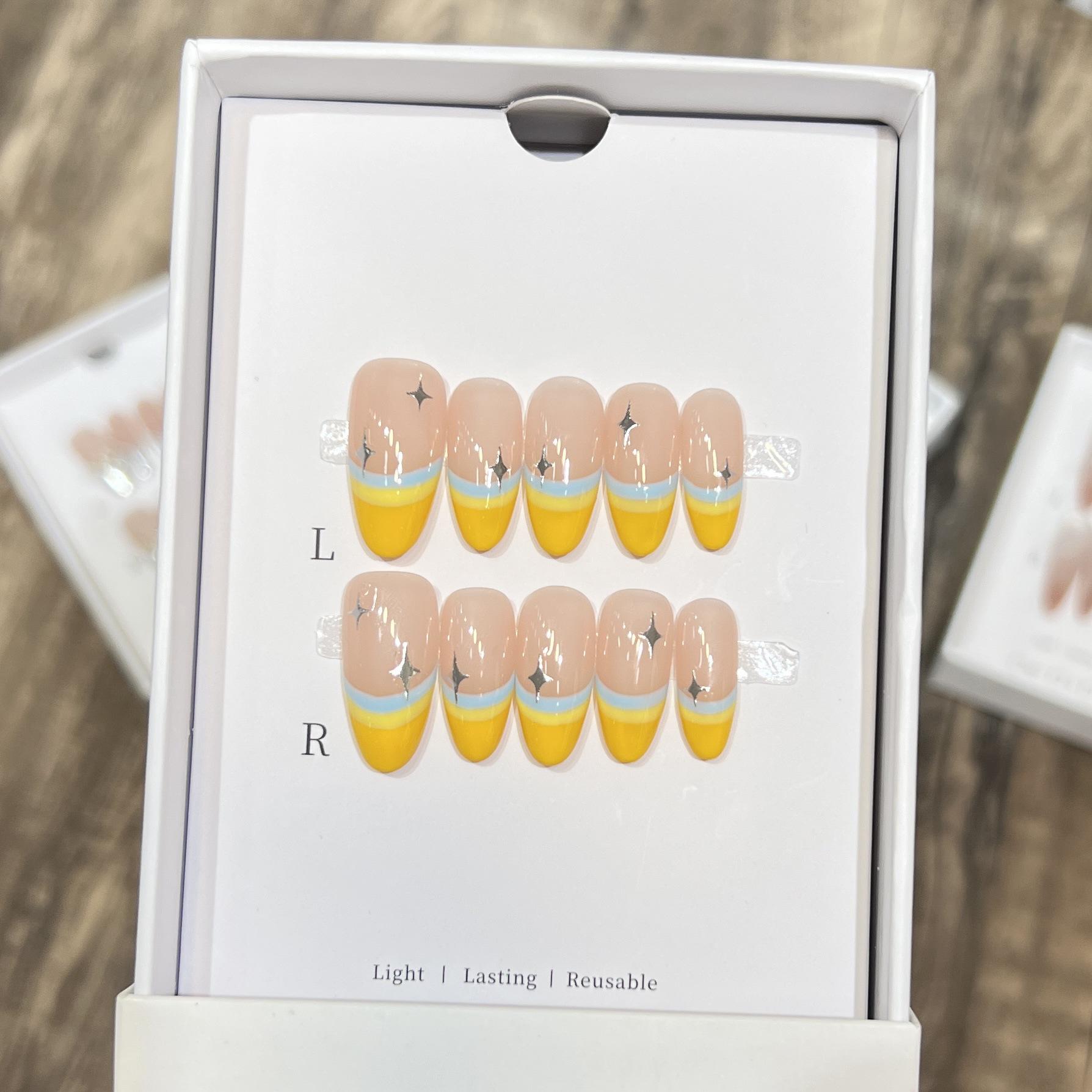 

Daireisen Исландский Манго Ручная Работа Накладные Ногти: Милый трехслойный французский маникюр, набор накладных ногтей Extra Small XS