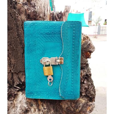 Handgemachtes geprägtes Reisetagebuch mit klassischem Stil/Format - Blau. Größe 5 x 7 Zoll.