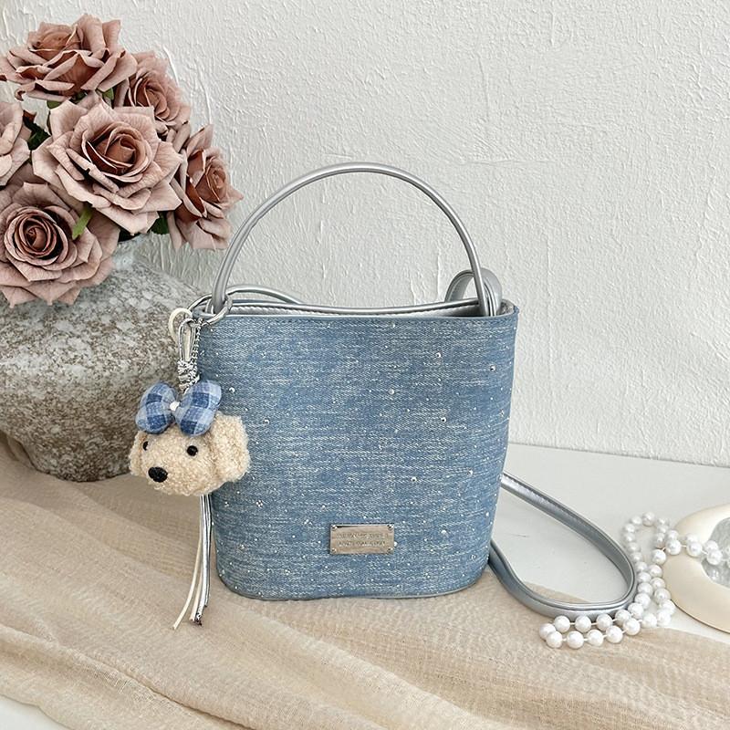 Urban Minimalist Synthetic Leather Water Bucket Bag For Daily Use