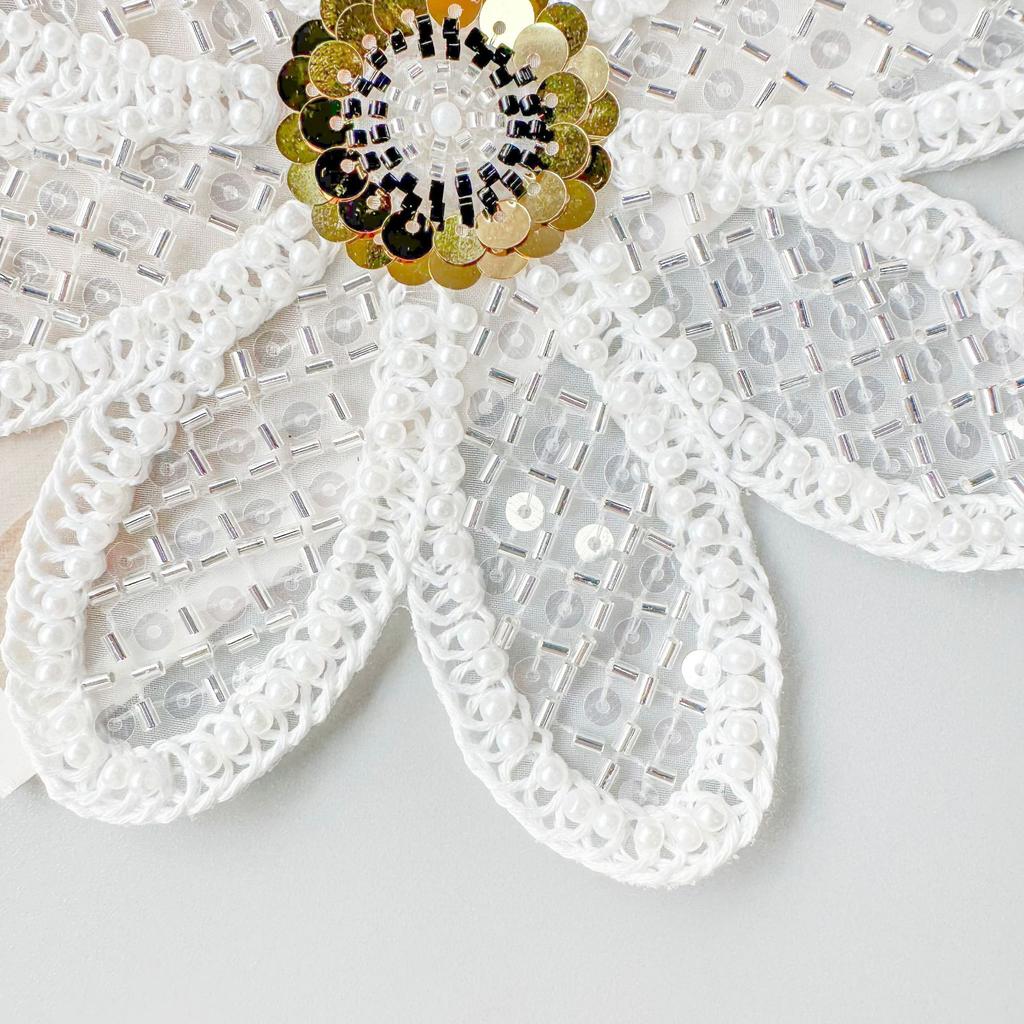 White Mesh Yarn Handmade Beaded Sequins Strand Woven Cloth Sticker Clothing Dress Top Applique Cloth Sticker Accessories