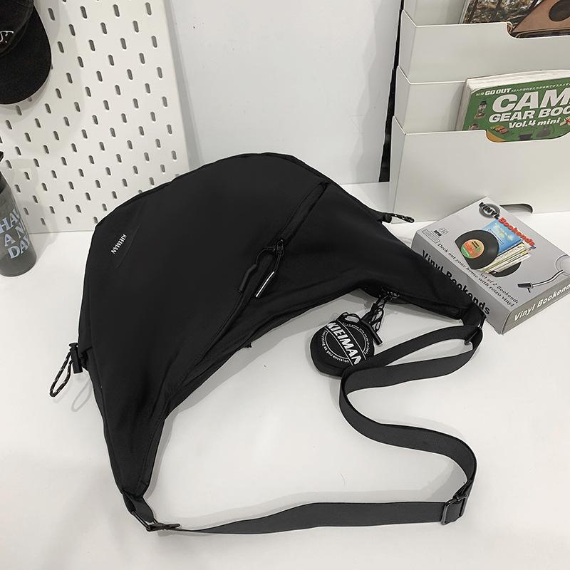 Nylon Messenger Bag Women's Large-capacity New Autumn and Winter Casual and Lightweight Shoulder Bag Couple Shoulder Bag