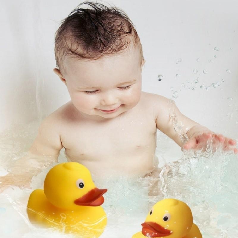 Yellow Duck Baby Bath Toy Squeaky Bathtub Toy For Kids Pvc Material Swim Duck Toy