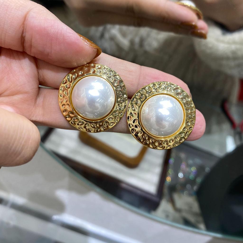 Retro Round Scale Pattern Small Fragrant Texture Shijia Earrings Earrings High-End Light Luxury Earrings